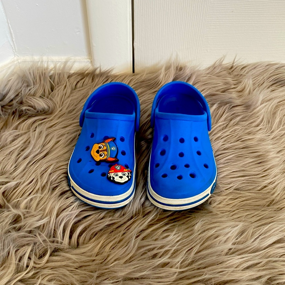 Crocs